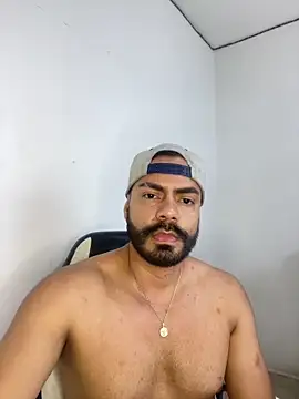 andrhez1994 online show from March 11, 2025, 3:12 pm