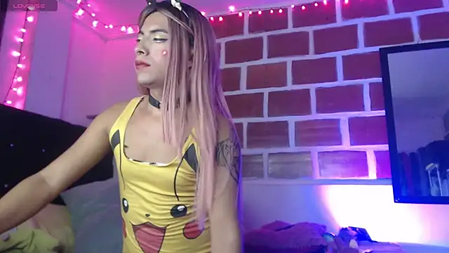 Snapshot of Nikol_Twink chatting on February 7, 2026, 9:17 am Nikol Twink online show from February 7, 2026, 9:17 am