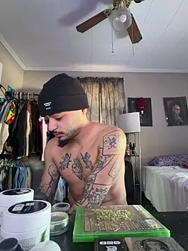 papiVilla23 online show from February 8, 2026, 6:38 pm