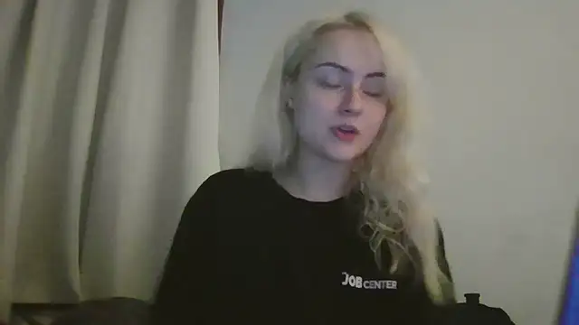 sluttypumpkin online show from July 16, 2026, 2:30 am