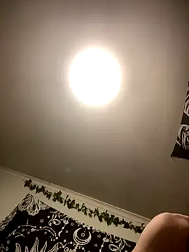 1Zoey101 online show from November 19, 2025, 12:49 pm