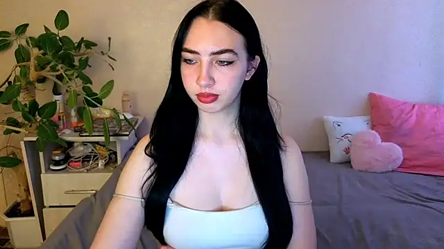 Snapshot of WildKittenX_ chatting on June 19, 2026, 4:07 am WildKittenX online show from June 19, 2026, 4:07 am