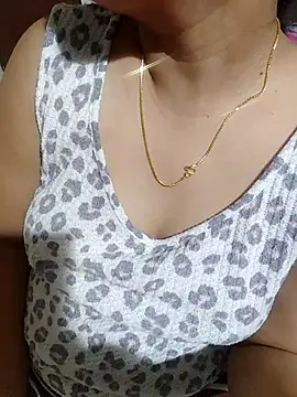 Snapshot of pallu_telgu_kannada chatting on February 13, 2026, 2:06 pm pallu telgu kannada online show from February 13, 2026, 2:06 pm