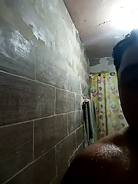 crisssalazar online show from March 17, 2025, 8:07 am