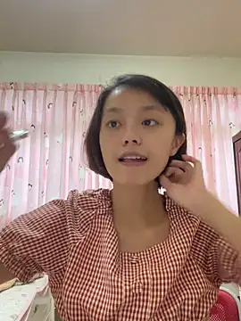 ladypaggy online show from March 3, 2026, 6:31 am