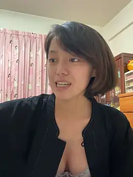 ladypaggy online show from April 3, 2026, 3:40 pm