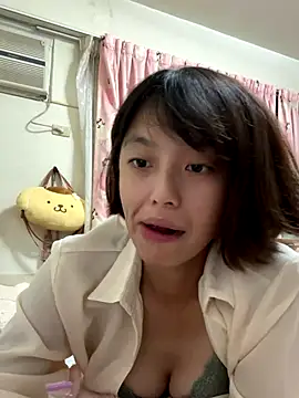 ladypaggy online show from September 27, 2025, 3:18 pm