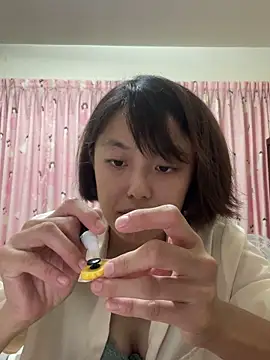 ladypaggy online show from September 28, 2025, 2:57 pm