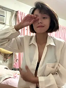 ladypaggy online show from September 25, 2025, 3:40 pm