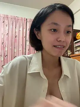 ladypaggy online show from March 28, 2026, 3:24 pm