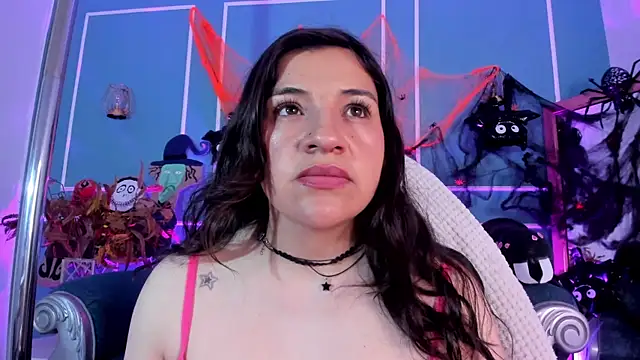 TaraTaylorr online show from October 31, 2025, 2:19 am