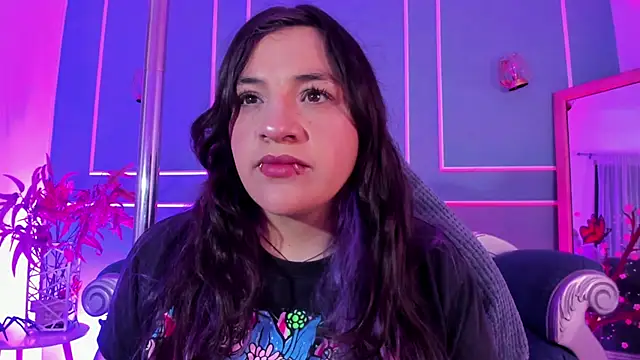 Snapshot of TaraTaylorr chatting on February 16, 2026, 3:38 am TaraTaylorr online show from February 16, 2026, 3:38 am