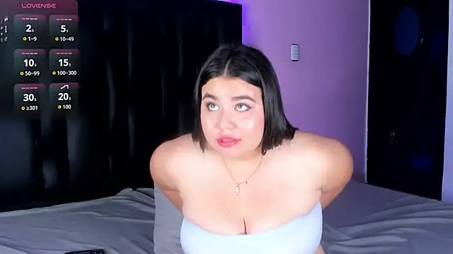 MadissonLee   online show from September 17, 2025, 7:16 pm