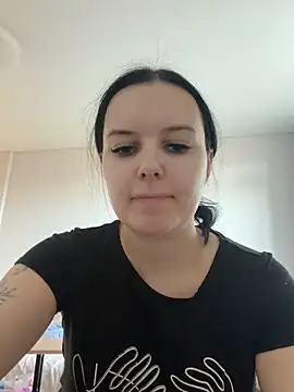 Snapshot of Miss_Vic chatting on May 3, 2026, 1:36 pm Miss Vic online show from May 3, 2026, 1:36 pm