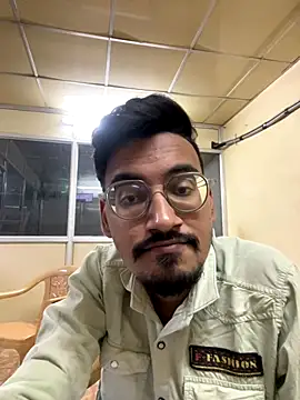 hypersexdriveboi online show from December 17, 2025, 3:28 pm