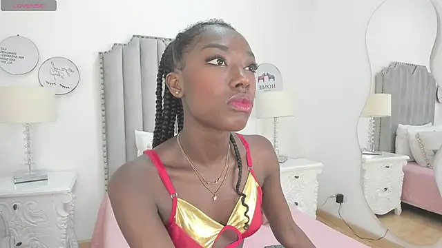 SamantaMarquez online show from October 20, 2025, 7:47 pm