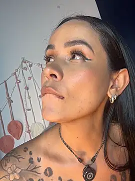 Snapshot of HotAlana_ chatting on May 2, 2026, 2:17 am HotAlana online show from May 2, 2026, 2:17 am