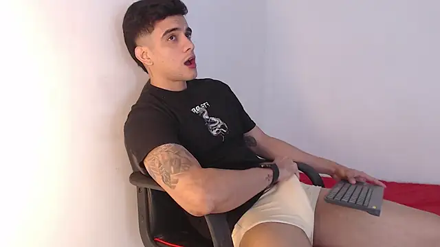 adam levis17 online show from November 29, 2025, 6:13 am