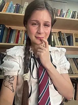 melicious  online show from December 21, 2025, 6:04 am