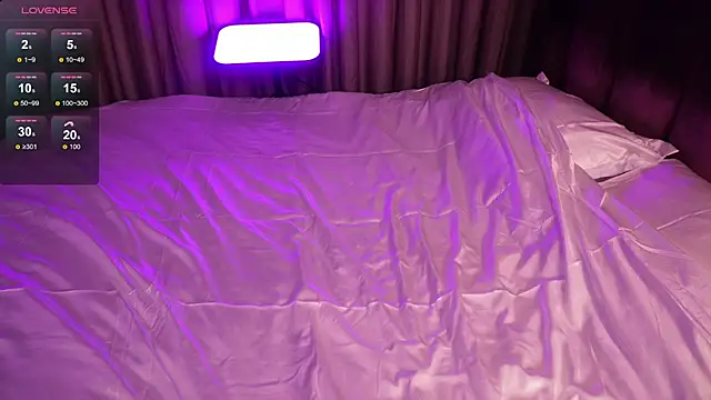 Snapshot of AnnettMonro chatting on March 21, 2025, 2:50 am AnnettMonro online show from March 21, 2025, 2:50 am