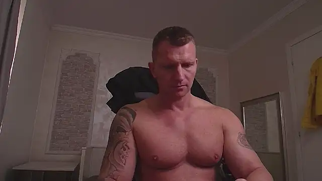 Snapshot of RomeoMalcolm chatting on March 15, 2025, 8:48 am RomeoMalcolm online show from March 15, 2025, 8:48 am