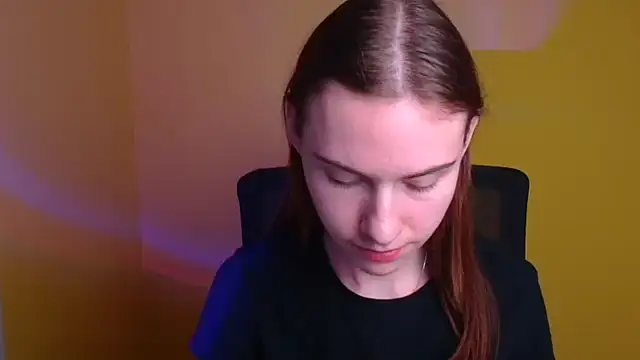 Fiona Night online show from March 9, 2025, 12:53 am