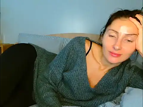 Irina9793 online show from November 20, 2025, 9:10 am