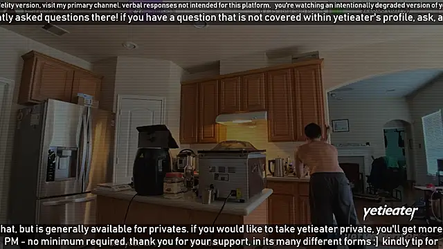 Snapshot of yetieater chatting on March 18, 2025, 2:39 pm yetieater online show from March 18, 2025, 2:39 pm