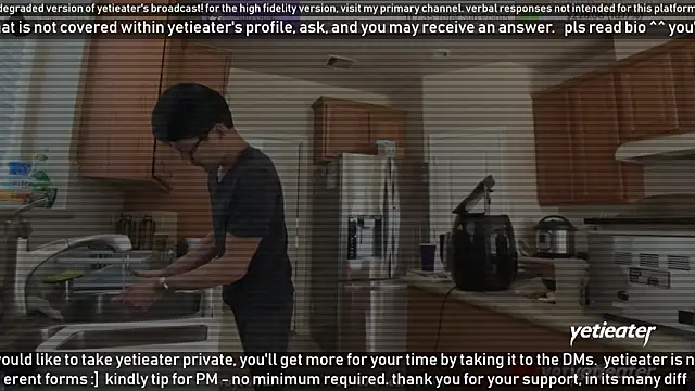 Snapshot of yetieater chatting on January 28, 2025, 5:35 pm yetieater online show from January 28, 2025, 5:35 pm