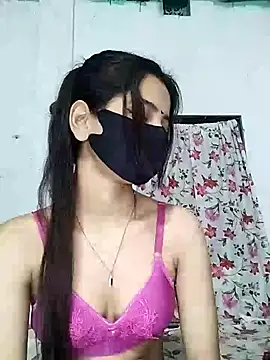 Orna-1 online show from October 25, 2025, 7:47 pm