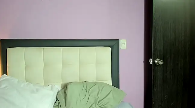 Rachellkurth online show from March 13, 2025, 11:05 pm