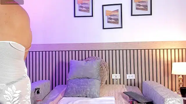 Lucy Milf 68 online show from November 13, 2025, 10:41 am