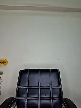 Snapshot of Noor-Bold chatting on October 29, 2025, 5:06 am Noor-Bold online show from October 29, 2025, 5:06 am