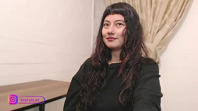 Snapshot of Laury_uri chatting on February 12, 2026, 1:38 am Laury uri online show from February 12, 2026, 1:38 am