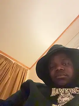 Julesgram online show from November 28, 2025, 11:38 pm