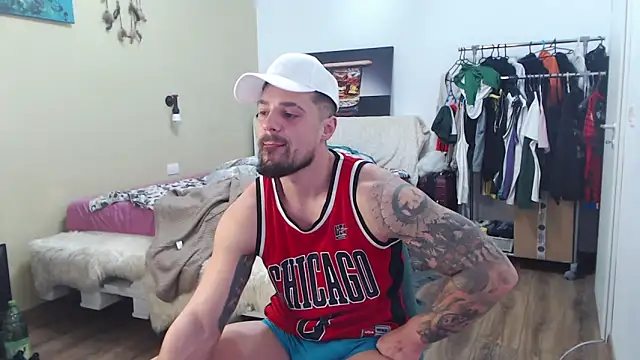 Tiberius hunk online show from February 14, 2026, 6:35 am