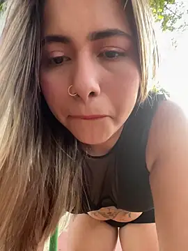 lunaxxx 69 online show from December 15, 2025, 10:37 pm