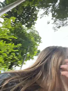 lunaxxx 69 online show from October 28, 2025, 9:47 pm