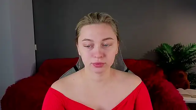 christie luv online show from February 24, 2026, 1:01 pm