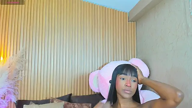 Snapshot of AlexiaAbbey chatting on February 12, 2026, 7:13 pm AlexiaAbbey online show from February 12, 2026, 7:13 pm