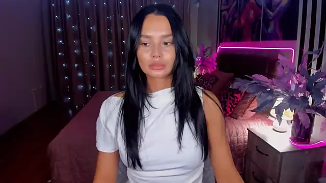 DanaSincere online show from November 12, 2025, 4:16 am