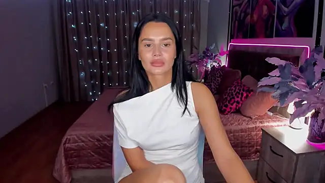 DanaSincere online show from November 24, 2025, 3:50 am