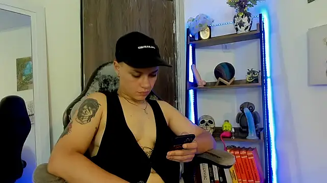 demimoore222 online show from October 1, 2025, 5:34 am