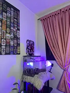 Snapshot of CRAZY-BOY99 chatting on February 15, 2026, 7:51 am CRAZY-BOY99 online show from February 15, 2026, 7:51 am