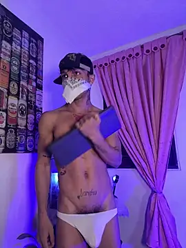 Snapshot of CRAZY-BOY99 chatting on February 14, 2026, 11:10 am CRAZY-BOY99 online show from February 14, 2026, 11:10 am