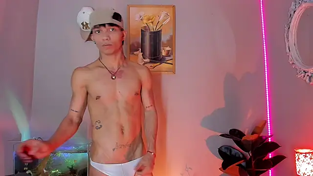 CRAZY-BOY99 online show from September 24, 2025, 5:03 am