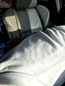 Snapshot of Jordan99_9 chatting on April 20, 2026, 2:07 pm Jordan99 9 online show from April 20, 2026, 2:07 pm