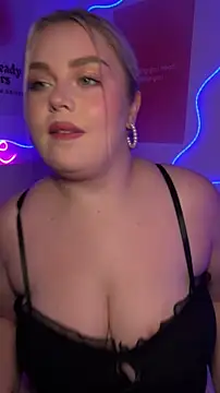 Snapshot of April_Vancee chatting on June 29, 2026, 3:56 pm April Vancee online show from June 29, 2026, 3:56 pm