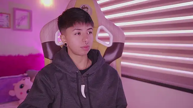 tommy blue online show from March 11, 2026, 1:05 pm