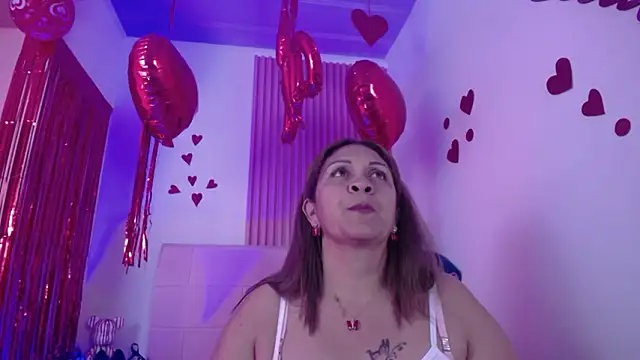 Snapshot of scarlettbooty chatting on February 13, 2026, 8:14 am scarlettbooty online show from February 13, 2026, 8:14 am